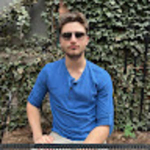 Meet your Posher, Troy